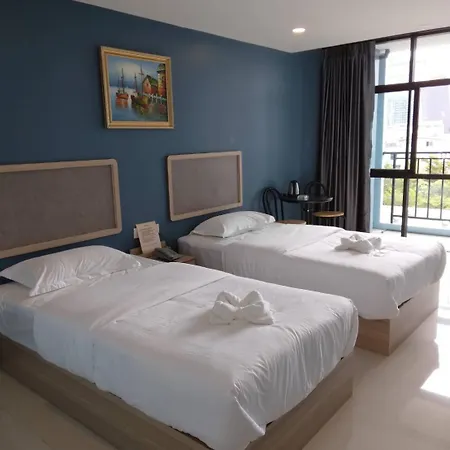 @81Hotel